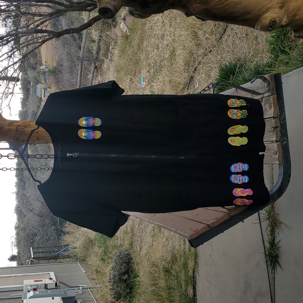 Cover Ups  Black Flip-Flop Graphic Dress – Fun Summer Vibes